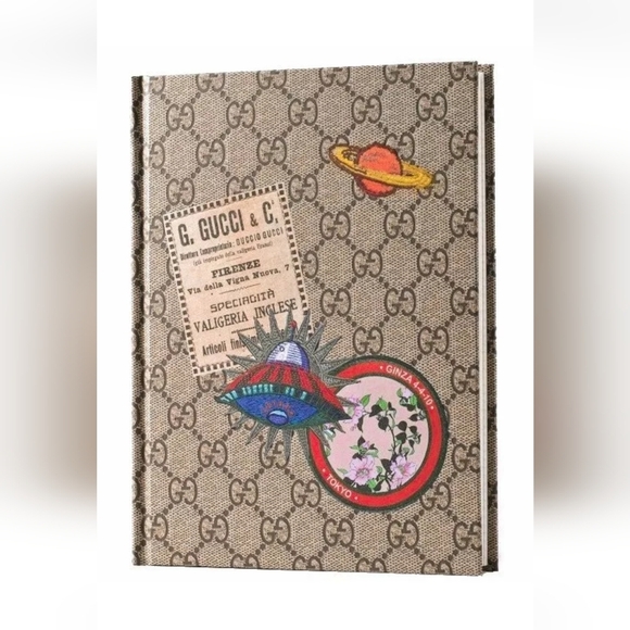 MY GUCCI BOOK - Picture 1 of 7